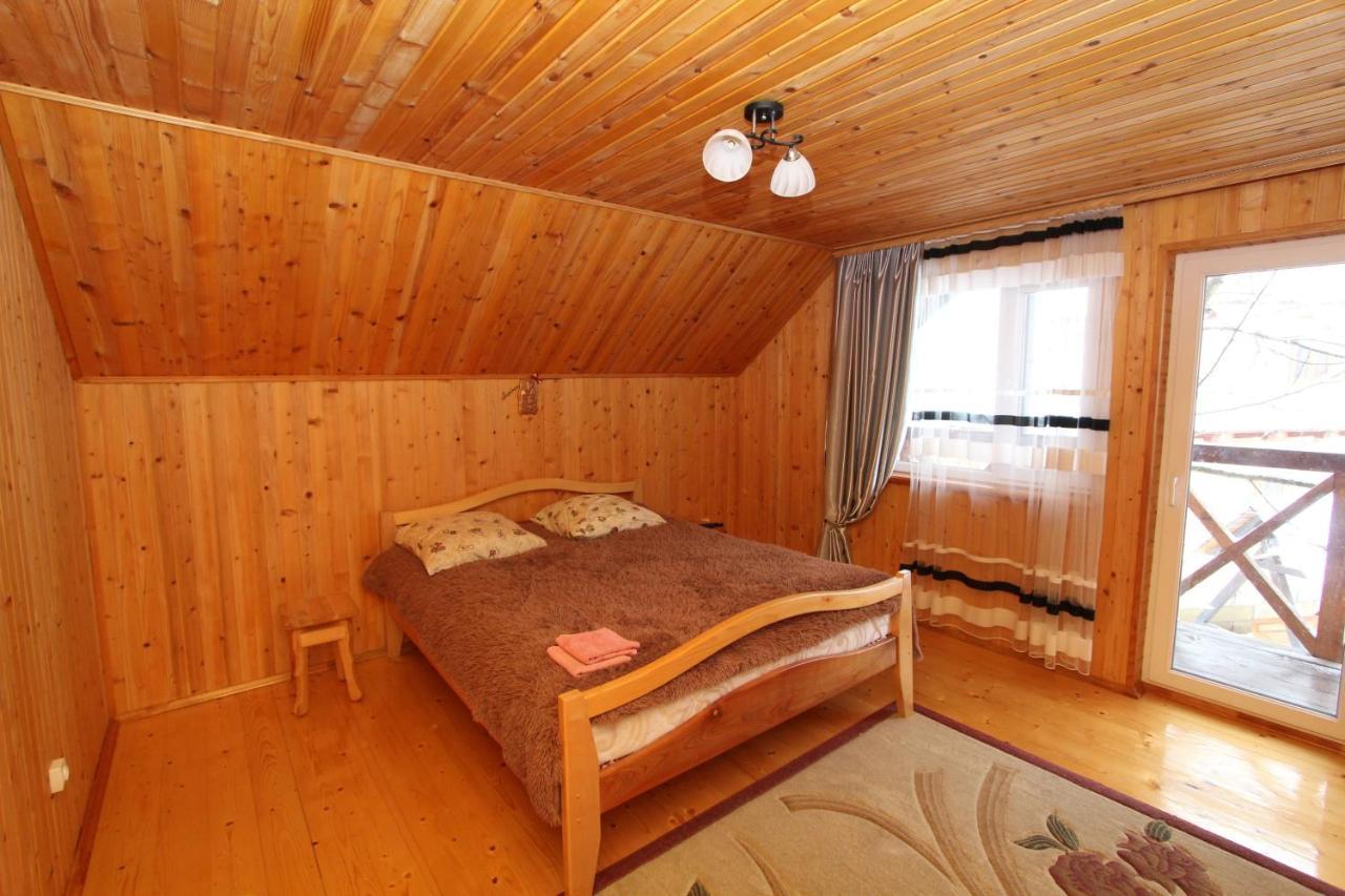 Багрівчанка Apartment Yaremche Bagian luar foto